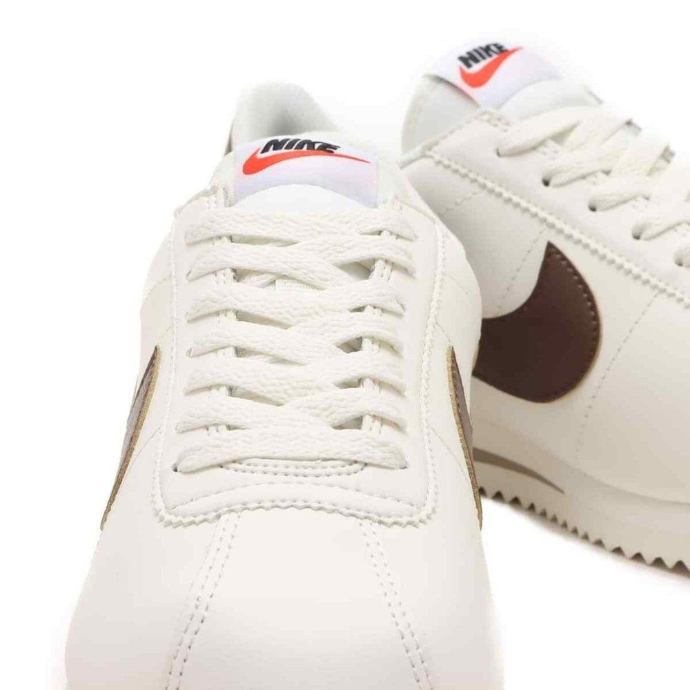 🤎 Nike Cortez Classic Sneakers Women Size 12 Cream Brown Casual - Picture 3 of 8